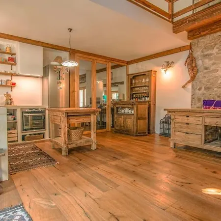 Apartment Podraga18 - Heritagestonebarn *